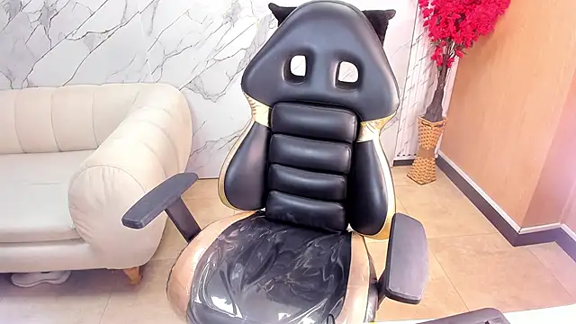 Snapshot of andrea_tasty_tf chatting on December 2025 12:53:02 PM andrea tasty tf online show from December 2025 12:53:02 PM