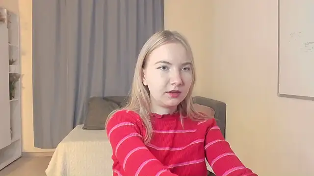 Snapshot of CathyHeximer chatting on December 2025 07:28:01 AM CathyHeximer online show from December 2025 07:28:01 AM