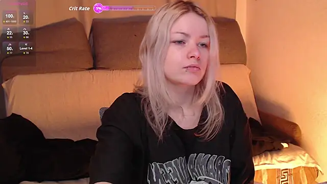 Snapshot of CherryNight6 chatting on December 2025 10:14:01 PM CherryNight6 online show from December 2025 10:14:01 PM