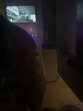 Snapshot of elliepixie chatting on November 2025 03:48:01 AM elliepixie online show from November 2025 03:48:01 AM