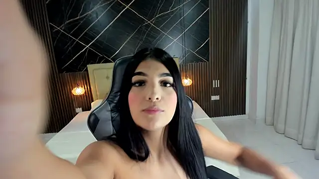 Snapshot of Milu_17 chatting on November 2025 10:58:01 AM Milu 17 online show from November 2025 10:58:01 AM