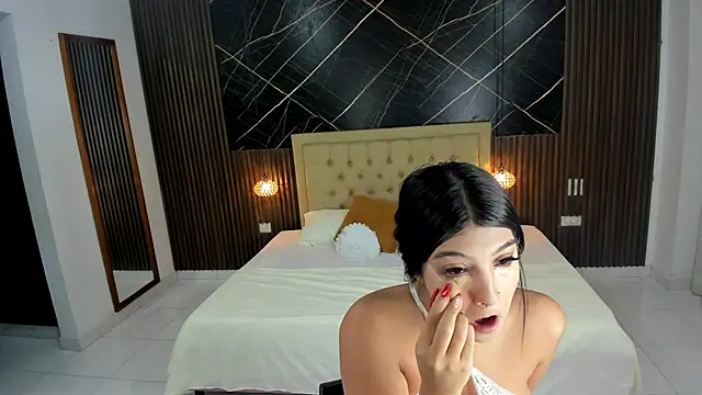 Snapshot of Milu_17 chatting on November 2025 10:59:01 AM Milu 17 online show from November 2025 10:59:01 AM