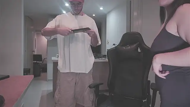 Snapshot of dan_and_daya chatting on November 2025 05:19:01 AM dan and daya online show from November 2025 05:19:01 AM