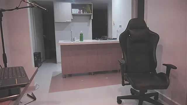 Snapshot of dan_and_daya chatting on November 2025 10:58:01 AM dan and daya online show from November 2025 10:58:01 AM