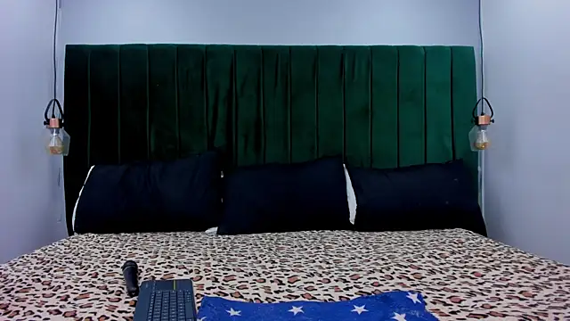 Snapshot of Melody_Horney chatting on November 2025 08:30:02 PM Melody Horney online show from November 2025 08:30:02 PM