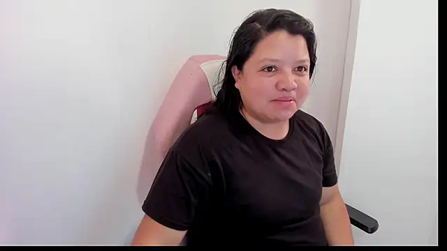 Snapshot of Sweet_Deemonn chatting on October 2025 02:29:01 PM Sweet Deemonn online show from October 2025 02:29:01 PM