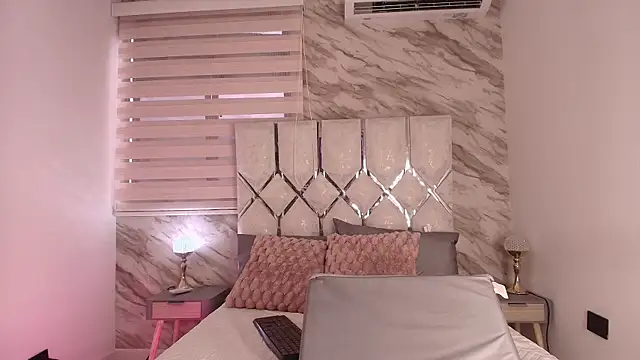 Snapshot of ellisrossi chatting on November 2025 07:24:02 PM ellisrossi online show from November 2025 07:24:02 PM