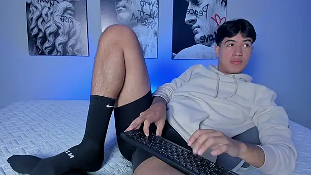 Snapshot of PabloCast_ chatting on November 2025 11:55:02 AM PabloCast online show from November 2025 11:55:02 AM