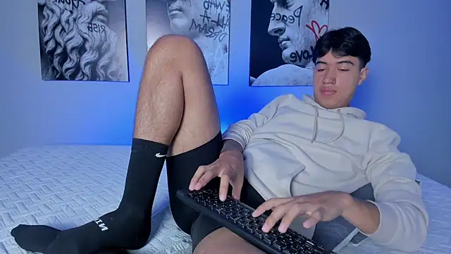 Snapshot of PabloCast_ chatting on November 2025 01:24:02 PM PabloCast online show from November 2025 01:24:02 PM