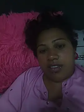 Snapshot of marimar_24 chatting on November 2025 05:03:01 PM marimar 24 online show from November 2025 05:03:01 PM