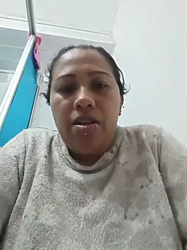 Snapshot of marimar_24 chatting on November 2025 03:17:01 AM marimar 24 online show from November 2025 03:17:01 AM