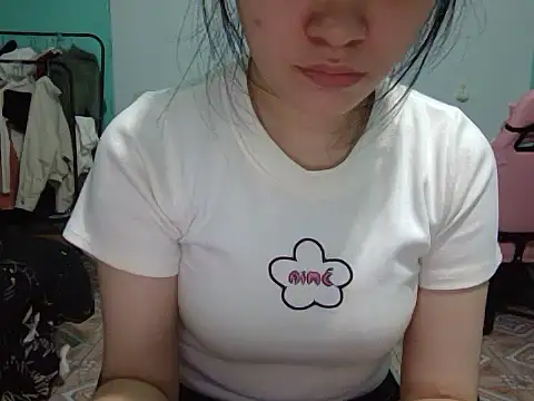 Snapshot of May2k2 chatting on November 2025 02:44:01 AM May2k2 online show from November 2025 02:44:01 AM