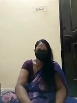 Snapshot of tamilammu1431 chatting on October 2025 09:06:02 AM tamilammu1431 online show from October 2025 09:06:02 AM