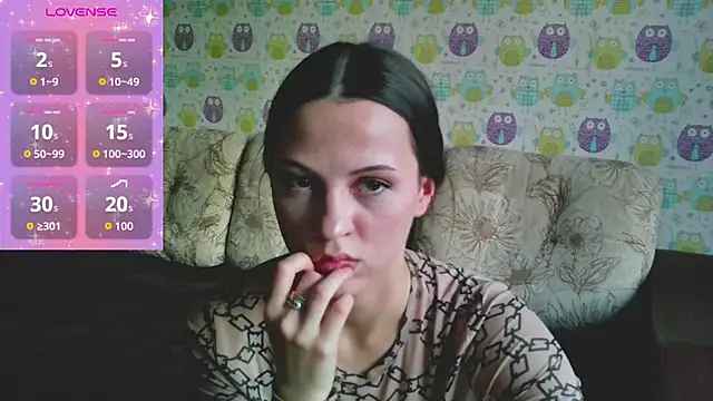 Ilussionmoon online show from October 2025 11:20:02 AM