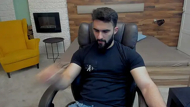 Snapshot of MicahLane chatting on November 2025 05:29:02 AM MicahLane online show from November 2025 05:29:02 AM