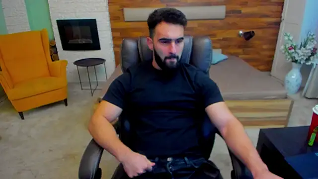 Snapshot of MicahLane chatting on November 2025 05:28:02 AM MicahLane online show from November 2025 05:28:02 AM