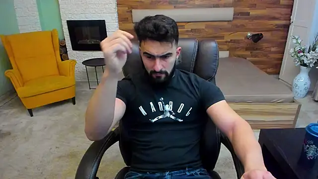 Snapshot of MicahLane chatting on November 2025 05:18:01 AM MicahLane online show from November 2025 05:18:01 AM