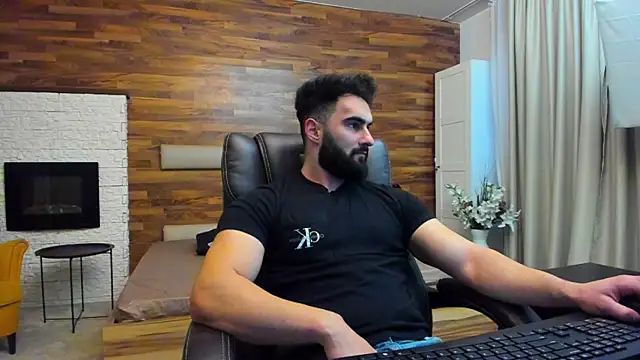 Snapshot of MicahLane chatting on November 2025 06:05:02 AM MicahLane online show from November 2025 06:05:02 AM