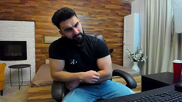 Snapshot of MicahLane chatting on November 2025 05:43:01 AM MicahLane online show from November 2025 05:43:01 AM