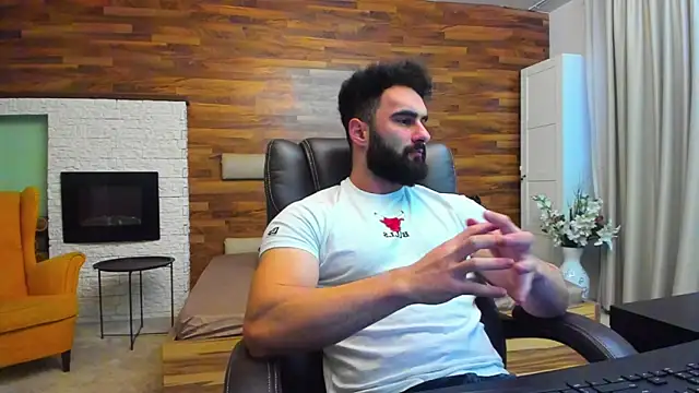 Snapshot of MicahLane chatting on December 2025 05:48:01 AM MicahLane online show from December 2025 05:48:01 AM