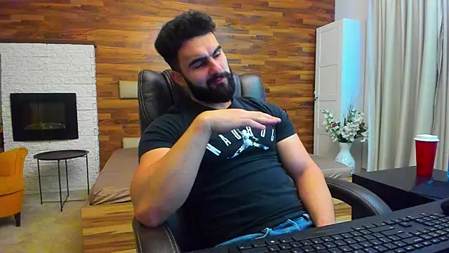 Snapshot of MicahLane chatting on December 2025 05:50:02 AM MicahLane online show from December 2025 05:50:02 AM