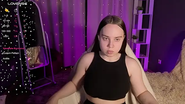 LunaDreeam online show from November 2025 03:01:02 PM