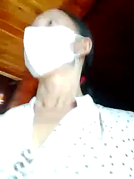 Snapshot of TRIEUTRIEU20 chatting on October 2025 01:42:01 AM TRIEUTRIEU20 online show from October 2025 01:42:01 AM