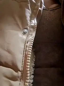 Snapshot of TRIEUTRIEU20 chatting on November 2025 01:08:02 AM TRIEUTRIEU20 online show from November 2025 01:08:02 AM