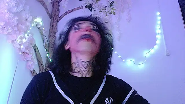 Snapshot of Sakura__Love_ chatting on October 2025 02:19:01 AM Sakura  Love  online show from October 2025 02:19:01 AM