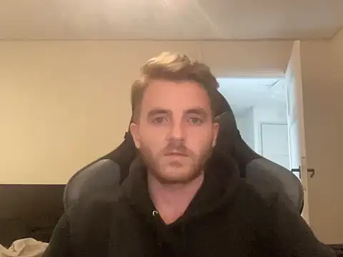 Snapshot of Hornymiker26 chatting on October 2025 01:43:02 PM Hornymiker26 online show from October 2025 01:43:02 PM