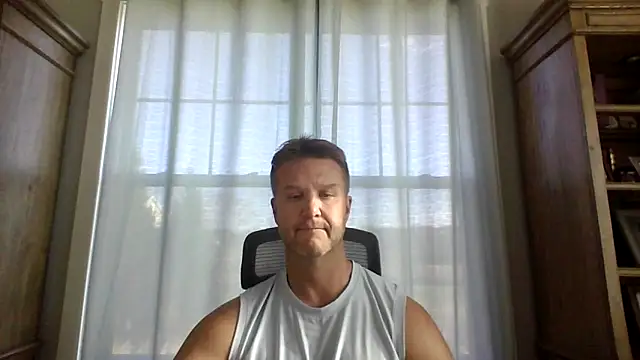 Snapshot of 45andfit1 chatting on November 2025 02:06:01 PM 45andfit1 online show from November 2025 02:06:01 PM