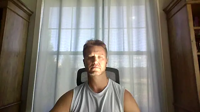 Snapshot of 45andfit1 chatting on November 2025 03:24:02 PM 45andfit1 online show from November 2025 03:24:02 PM