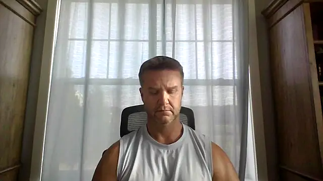 Snapshot of 45andfit1 chatting on November 2025 02:06:01 PM 45andfit1 online show from November 2025 02:06:01 PM