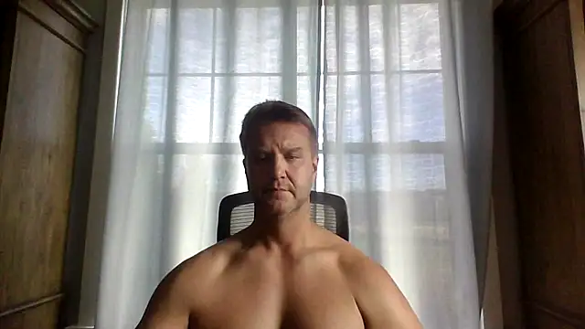 Snapshot of 45andfit1 chatting on November 2025 04:17:01 PM 45andfit1 online show from November 2025 04:17:01 PM