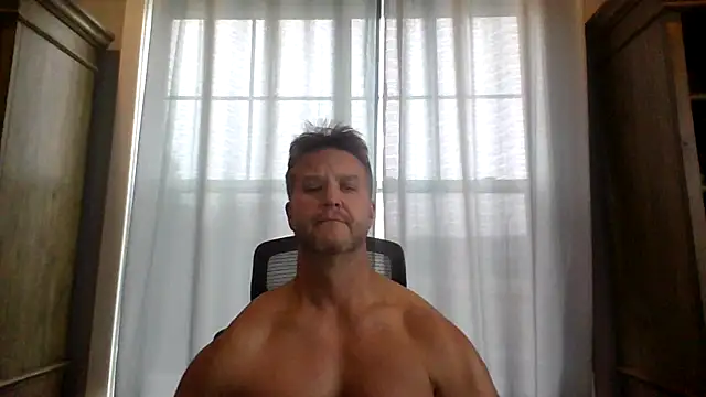 Snapshot of 45andfit1 chatting on November 2025 02:06:01 PM 45andfit1 online show from November 2025 02:06:01 PM
