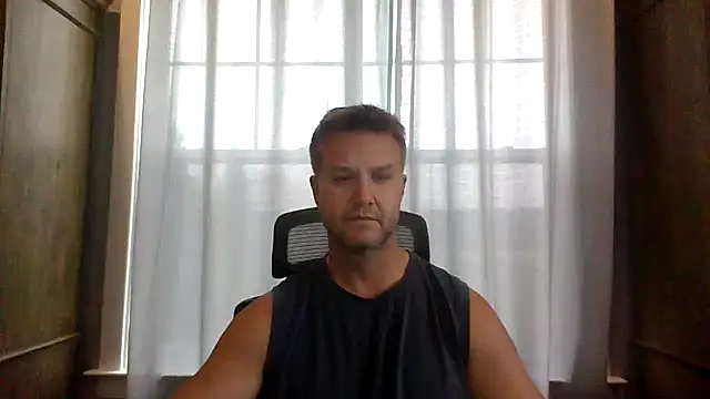 Snapshot of 45andfit1 chatting on November 2025 02:39:02 PM 45andfit1 online show from November 2025 02:39:02 PM