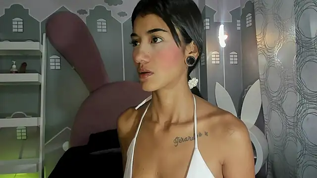 Snapshot of milkybaby_ chatting on December 2025 12:10:02 PM milkybaby online show from December 2025 12:10:02 PM