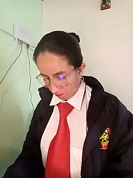 Snapshot of Valentina--1 chatting on October 2025 12:06:01 PM Valentina--1 online show from October 2025 12:06:01 PM