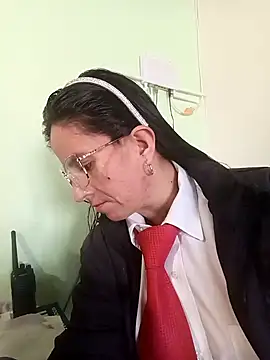 Snapshot of Valentina--1 chatting on November 2025 11:53:02 AM Valentina--1 online show from November 2025 11:53:02 AM