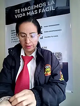 Snapshot of Valentina--1 chatting on December 2025 12:03:02 PM Valentina--1 online show from December 2025 12:03:02 PM