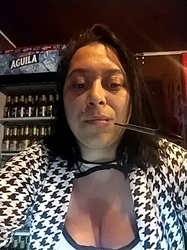 Snapshot of Caroline-17 chatting on December 2025 11:54:01 PM Caroline-17 online show from December 2025 11:54:01 PM