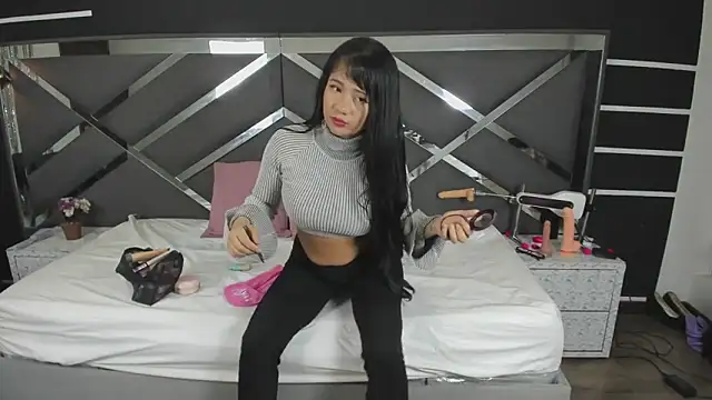 Snapshot of ScarlettParker chatting on November 2025 01:12:02 PM ScarlettParker online show from November 2025 01:12:02 PM