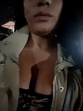 Snapshot of ScarlettParker chatting on December 2025 11:47:02 PM ScarlettParker online show from December 2025 11:47:02 PM