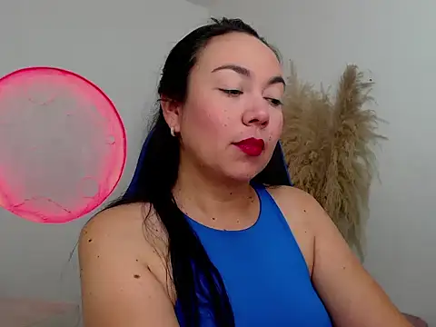 Snapshot of Yadis_hot chatting on November 2025 08:52:01 PM Yadis hot online show from November 2025 08:52:01 PM