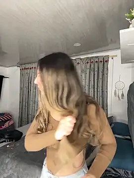 Snapshot of sarah_honey__ chatting on October 2025 10:52:02 AM sarah honey   online show from October 2025 10:52:02 AM