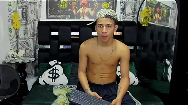 Snapshot of Horny_Duo0 chatting on November 2025 03:16:02 AM Horny Duo0 online show from November 2025 03:16:02 AM