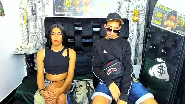 Snapshot of Horny_Duo0 chatting on November 2025 03:18:02 AM Horny Duo0 online show from November 2025 03:18:02 AM