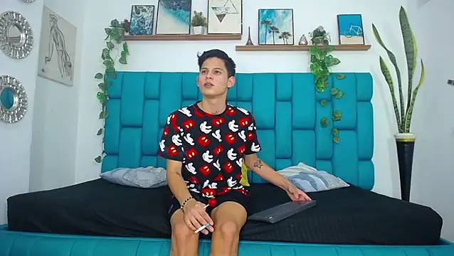 Snapshot of Hot_Boys_Latinos_X chatting on November 2025 09:59:01 PM Hot Boys Latinos X online show from November 2025 09:59:01 PM