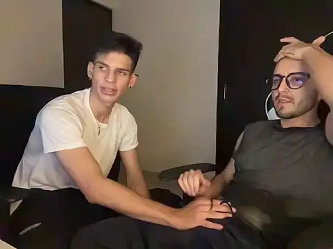 lionandreough online show from October 2025 11:31:01 PM