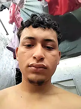 Snapshot of fer_luna chatting on October 2025 08:22:02 PM fer luna online show from October 2025 08:22:02 PM